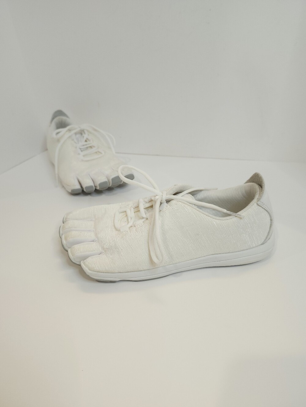 Peluva Strand Womens Shoes Size 9.5 Minimalist Barefoot Toes White Zero Drop